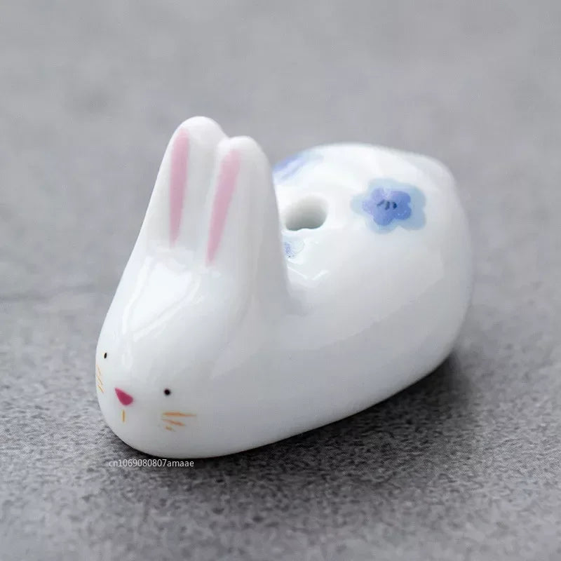 Japanese Style Cartoon Rabbit and Kitten Incense Holder Ceramic Cute Incense Burner Ornament Creative Home Decor Table Craft