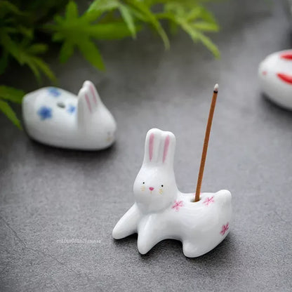 Japanese Style Cartoon Rabbit and Kitten Incense Holder Ceramic Cute Incense Burner Ornament Creative Home Decor Table Craft