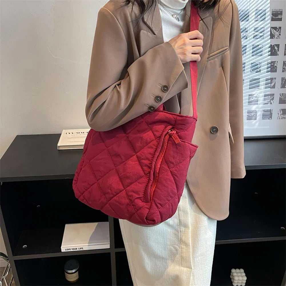 Fashion Cotton Padded Handbag Solid Color Large Capacity Autumn Winter Casual Ladies Quilted Crossbody Bag Luxury Designer Tote