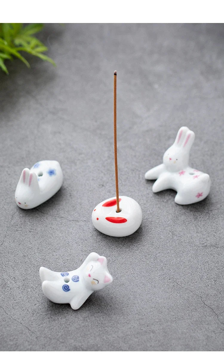 Japanese Style Cartoon Rabbit and Kitten Incense Holder Ceramic Cute Incense Burner Ornament Creative Home Decor Table Craft